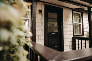 Front door bridal cottage Country Villa Weddings